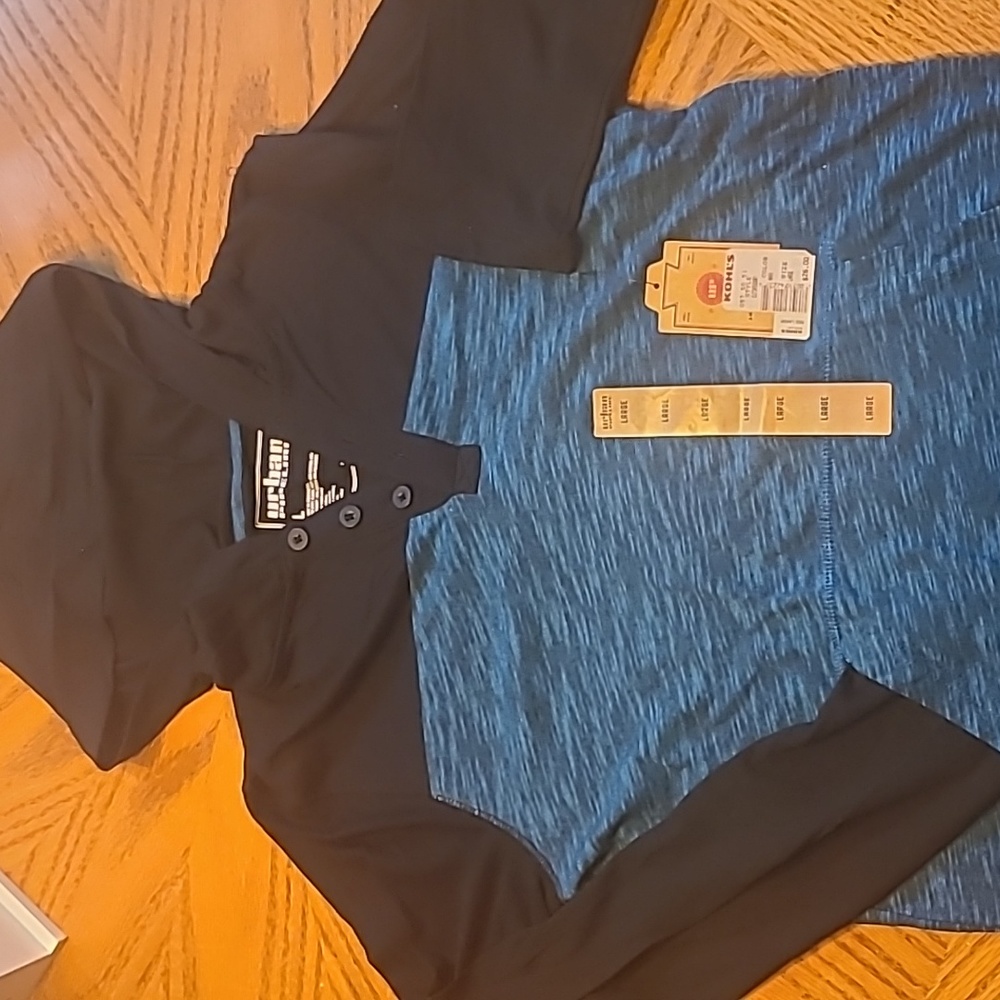 NWT boys Large Urban Pipeline hooded long sleeve tee with front pocket.